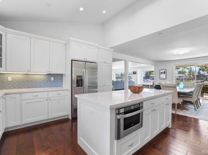 276 Beach Drive, South Lake Tahoe, CA 96150 Photo