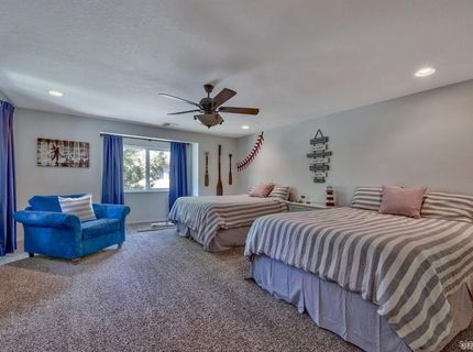 276 Beach Drive, South Lake Tahoe, CA 96150 Photo