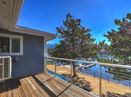 276 Beach Drive, South Lake Tahoe, CA 96150 Photo