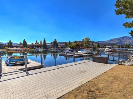 276 Beach Drive, South Lake Tahoe, CA 96150 Photo