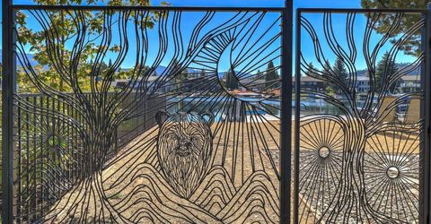 276 Beach Drive, South Lake Tahoe, CA 96150 Photo