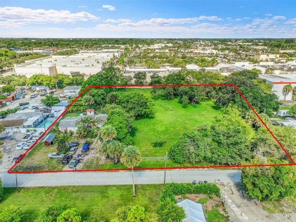 1865 Donnell Road, West Palm Beach, FL 33409