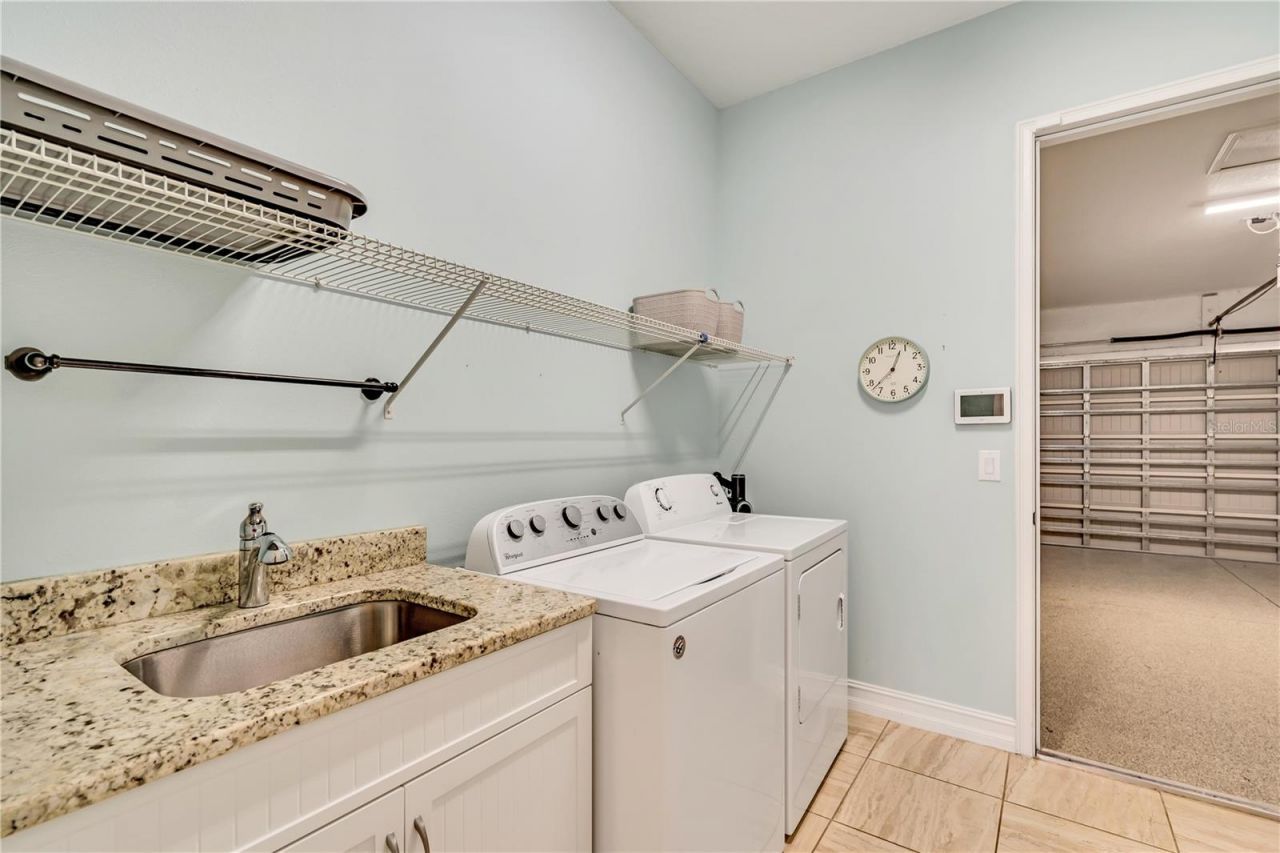 6615 35th Court E, Sarasota, FL 34243 Photo