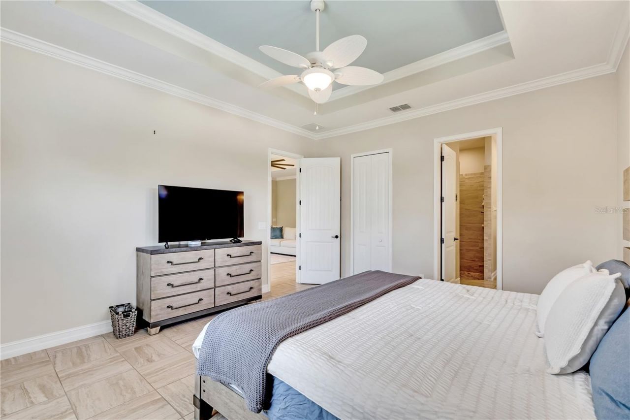 6615 35th Court E, Sarasota, FL 34243 Photo