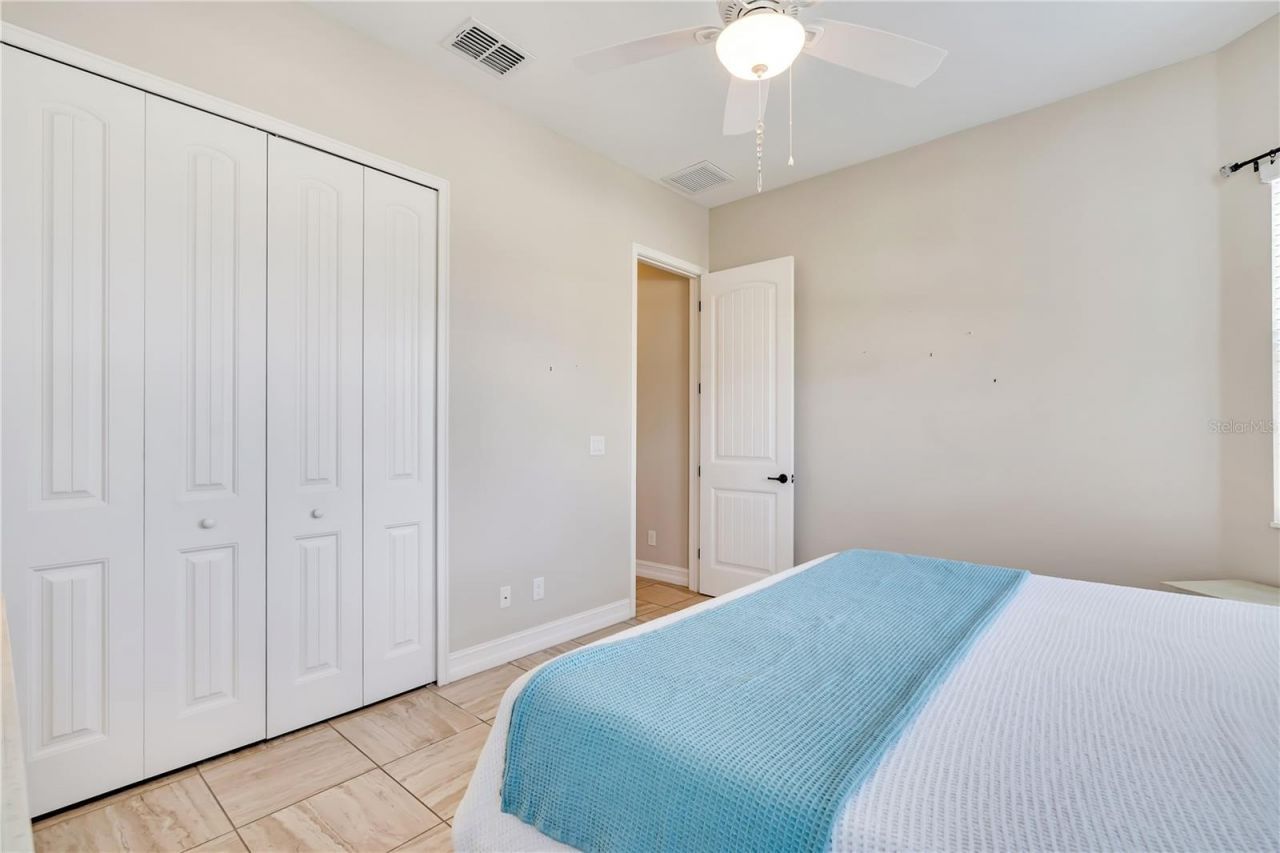 6615 35th Court E, Sarasota, FL 34243 Photo