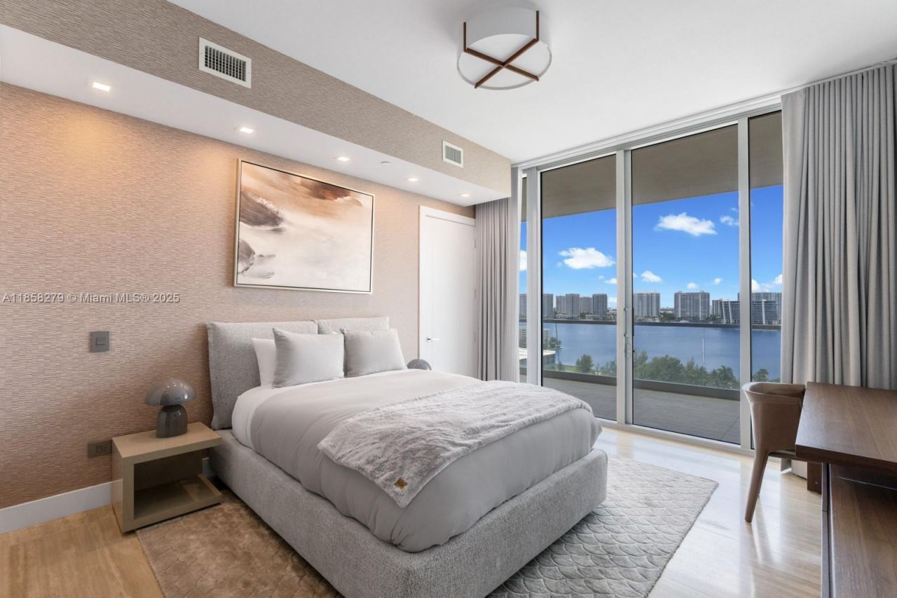 18501 Collins Ave, Unit 1401/02, Sunny Isles Beach, FL 33160 Photo