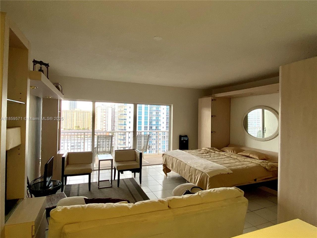 1965 S Ocean Dr, Unit 10H, Hallandale Beach, FL 33009 Photo