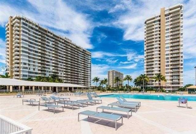 1965 S Ocean Dr, Unit 10H, Hallandale Beach, FL 33009 Photo