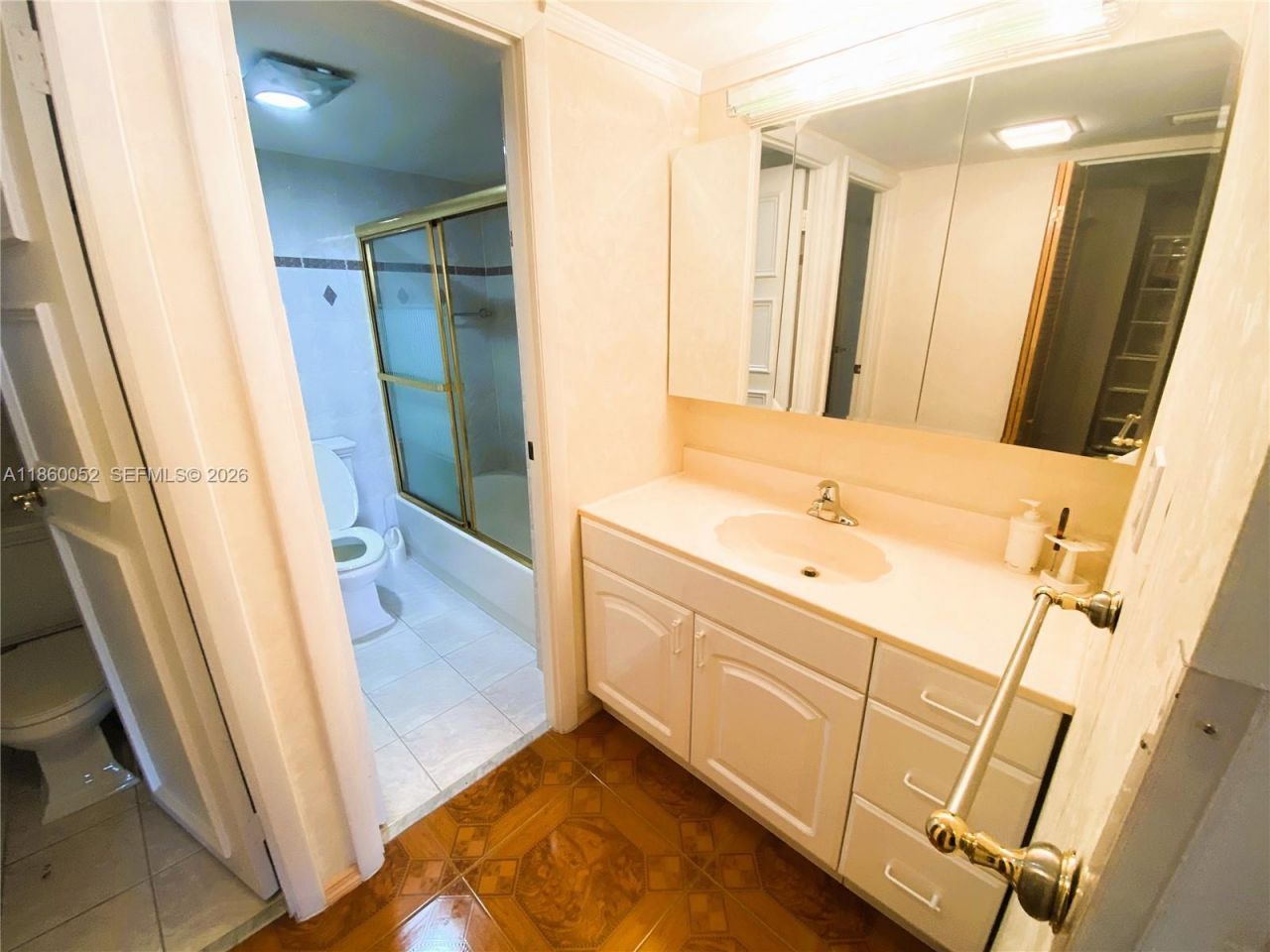 20379 W Country Club Dr, Unit 935-3, Aventura, FL 33180 Photo