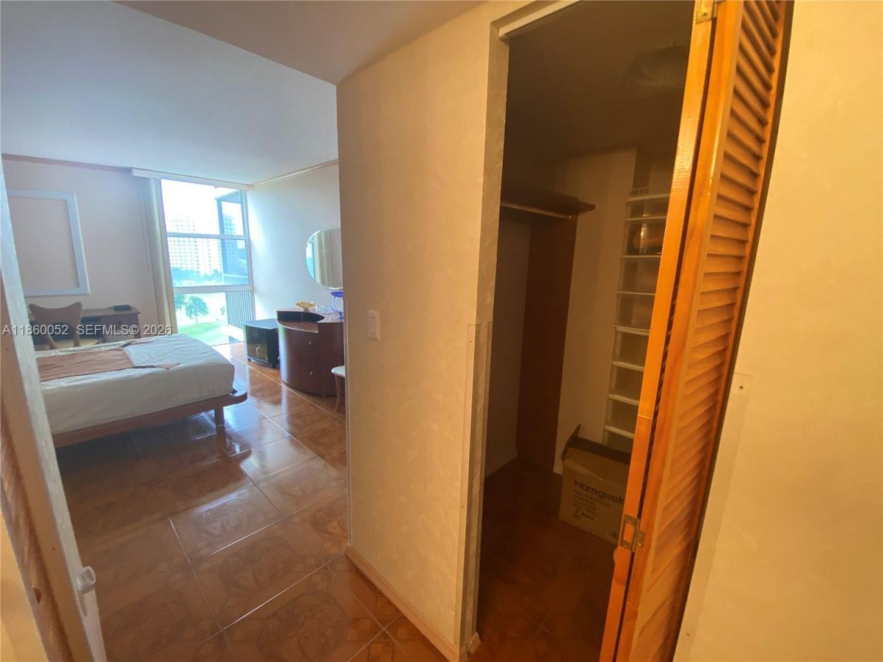 20379 W Country Club Dr, Unit 935-3, Aventura, FL 33180 Photo