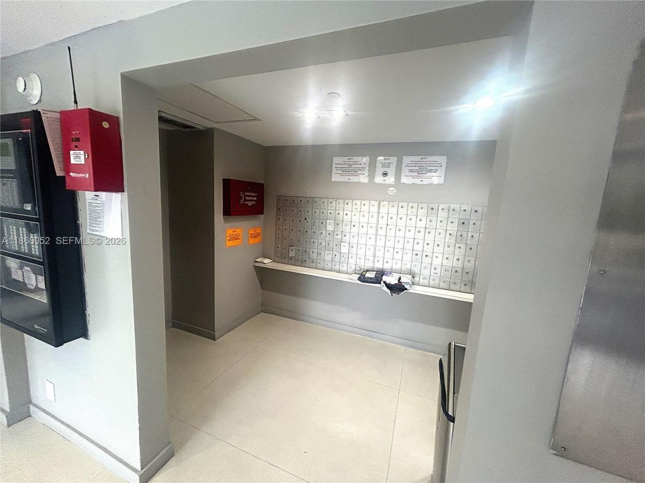 20379 W Country Club Dr, Unit 935-3, Aventura, FL 33180 Photo