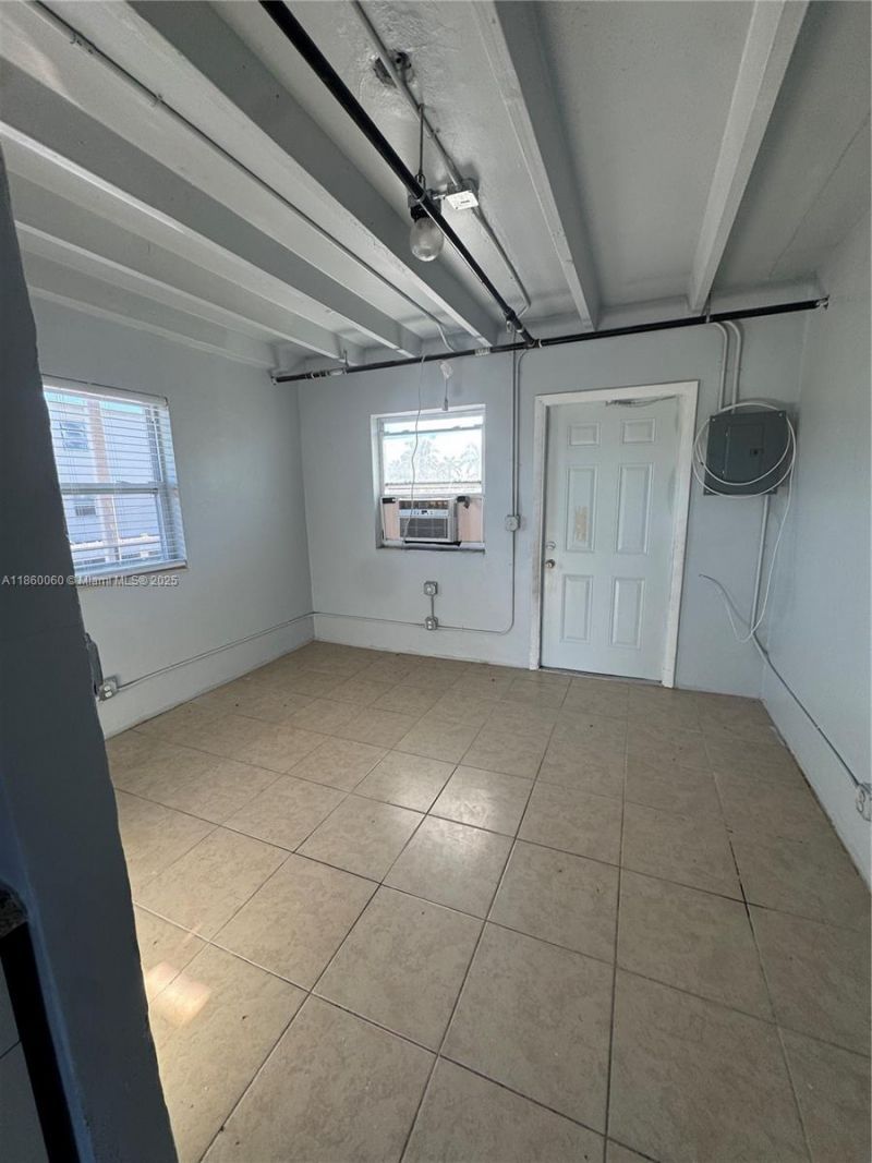 354 Rardin Ave, Unit 12, Pahokee, FL 33476 Photo