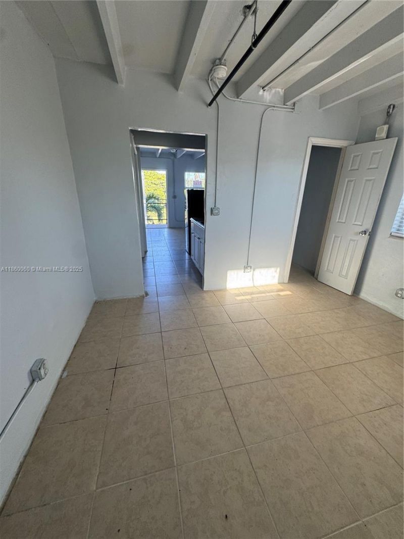 354 Rardin Ave, Unit 12, Pahokee, FL 33476 Photo