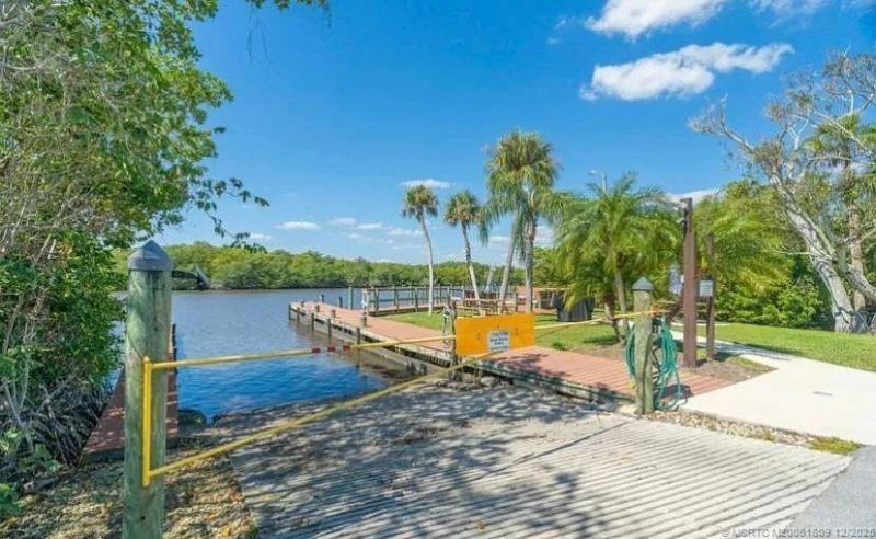 421 SW South River Drive, Unit 107, Stuart, FL 34997 Photo