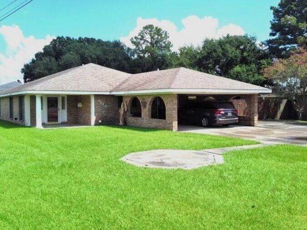 1220 N Eastern Avenue, Crowley, LA 70526