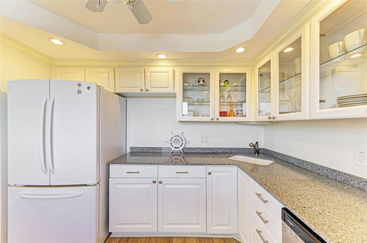 9397 Midnight Pass Road, Unit 405, Sarasota, FL 34242 Photo