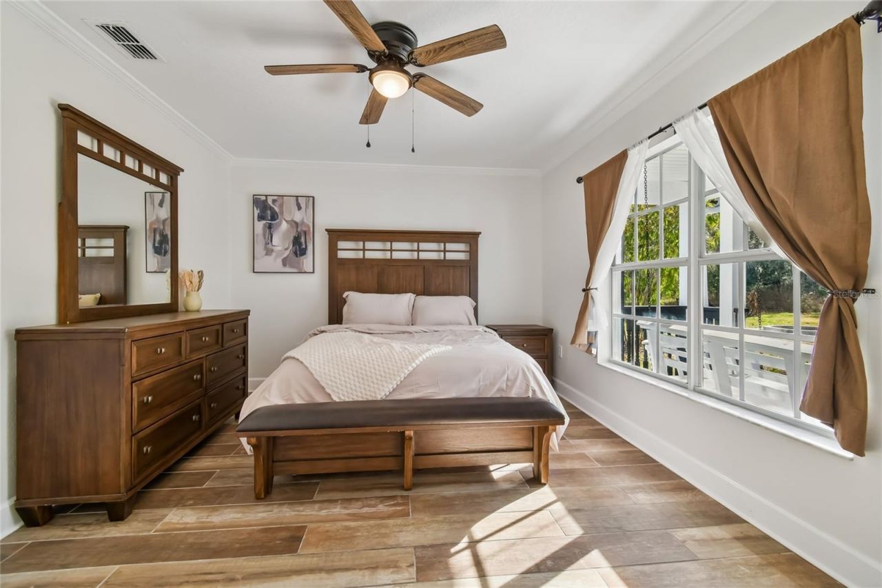 2513 N Valrico Road, Seffner, FL 33584 Photo