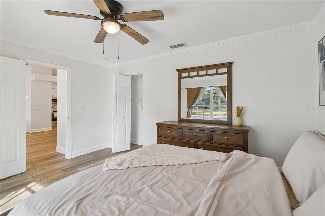 2513 N Valrico Road, Seffner, FL 33584 Photo