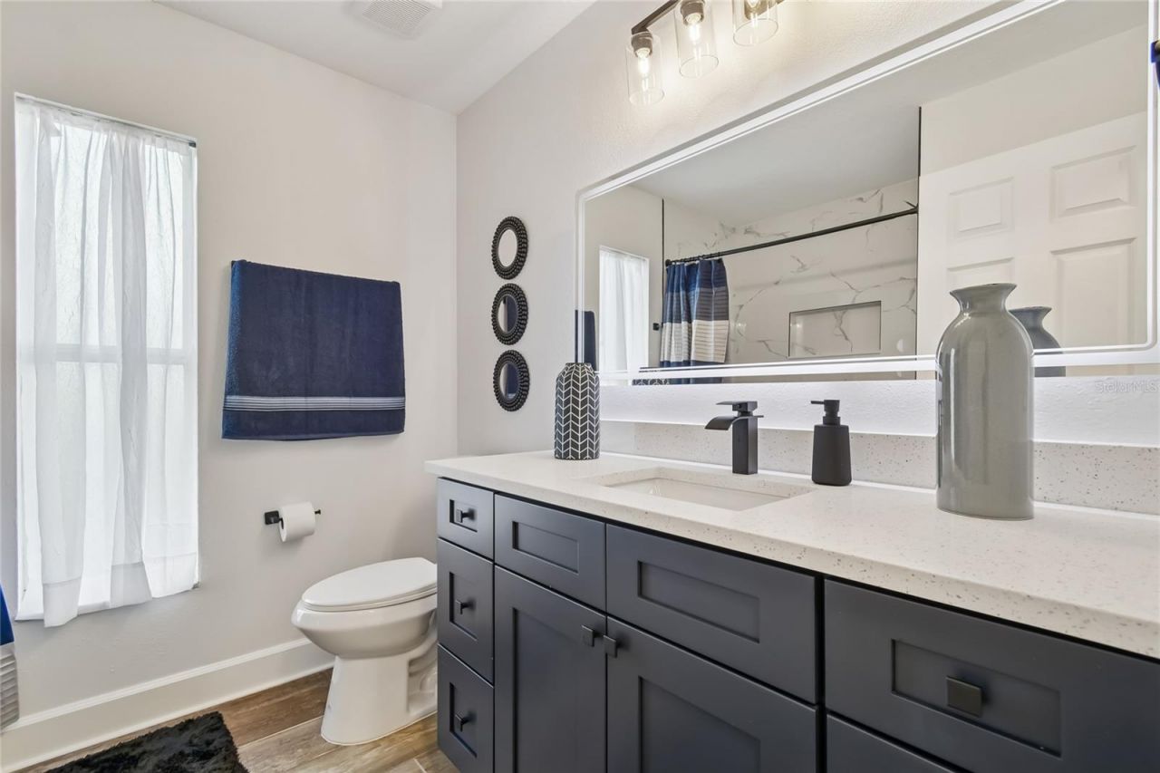 2513 N Valrico Road, Seffner, FL 33584 Photo