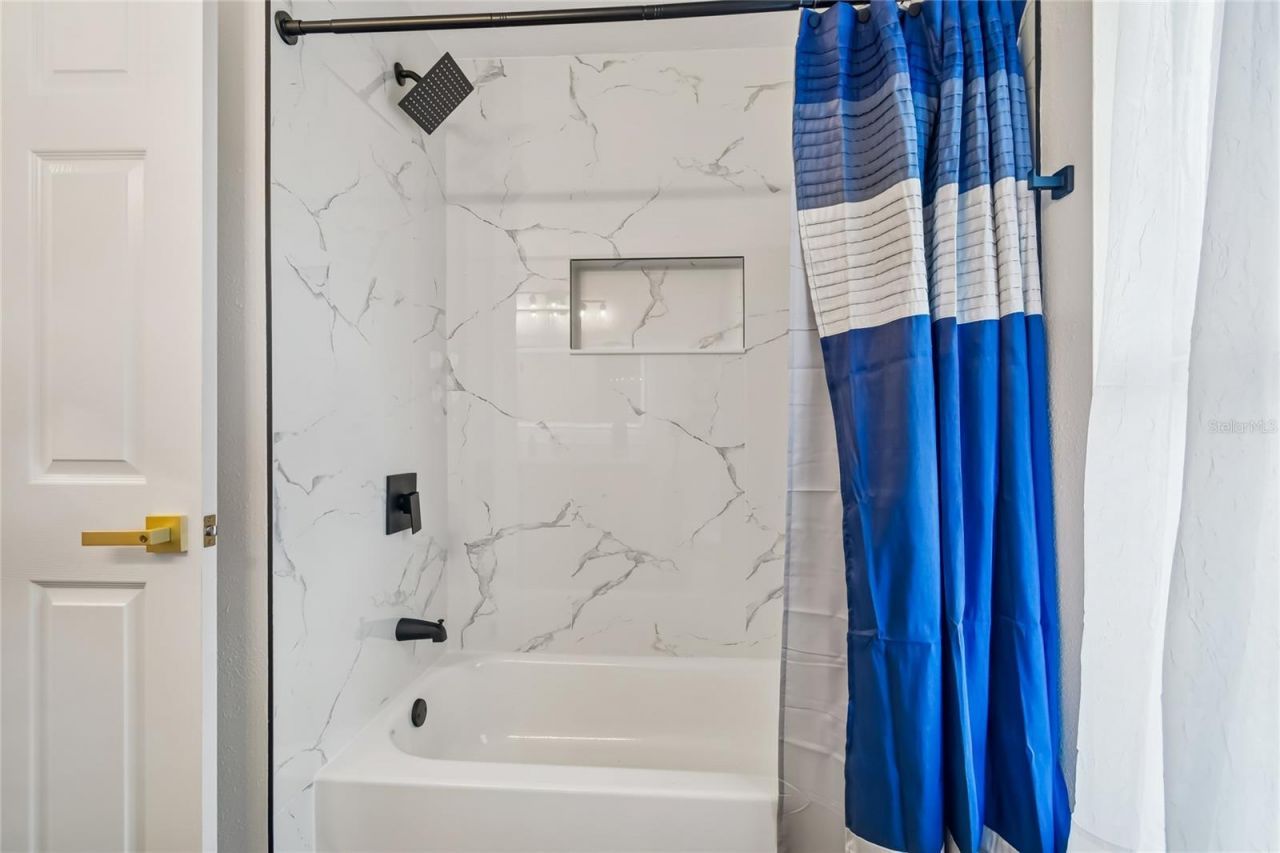 2513 N Valrico Road, Seffner, FL 33584 Photo