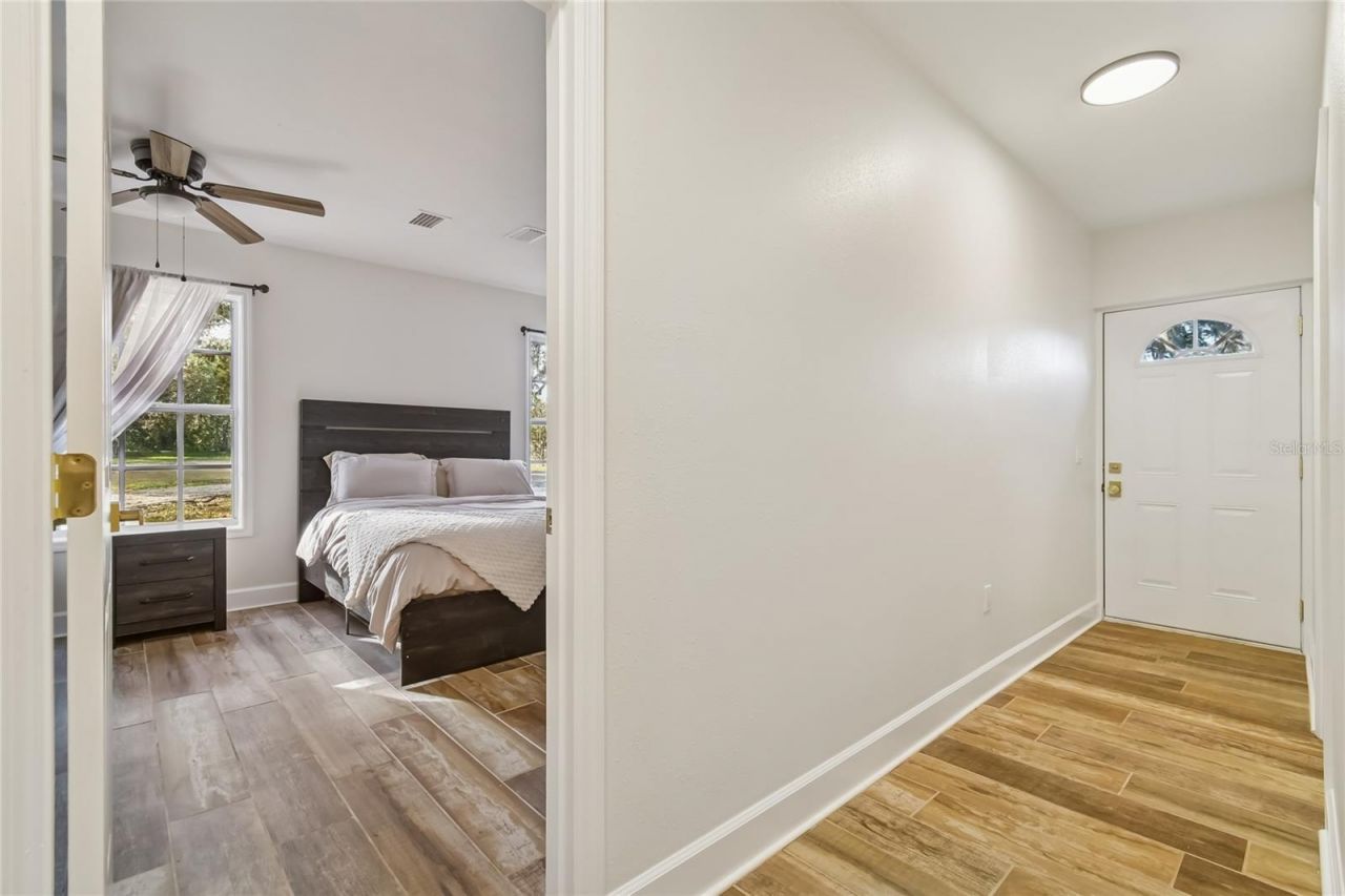 2513 N Valrico Road, Seffner, FL 33584 Photo