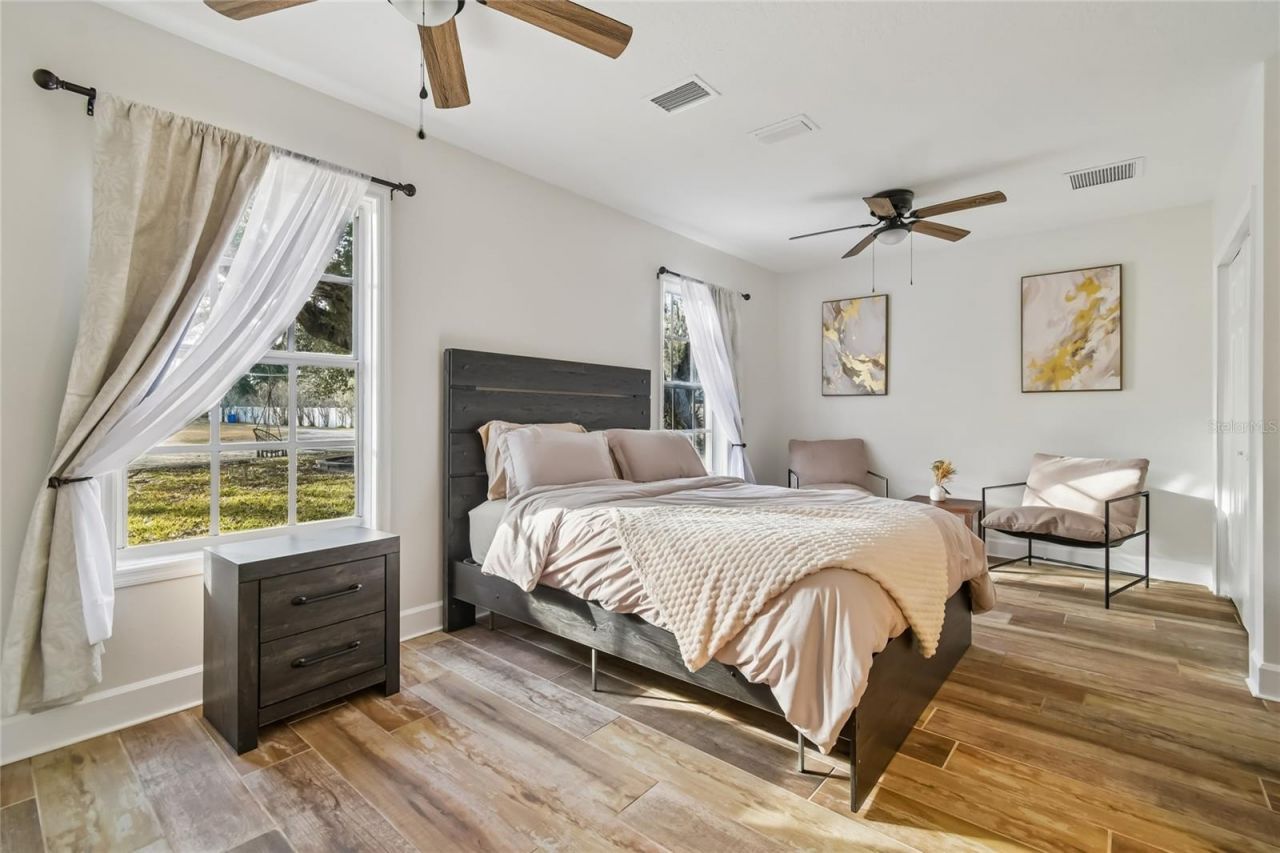 2513 N Valrico Road, Seffner, FL 33584 Photo