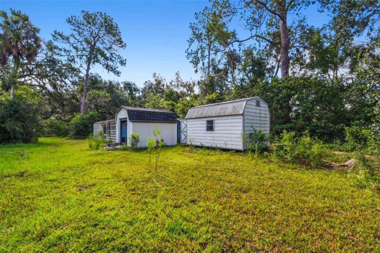 2513 N Valrico Road, Seffner, FL 33584 Photo