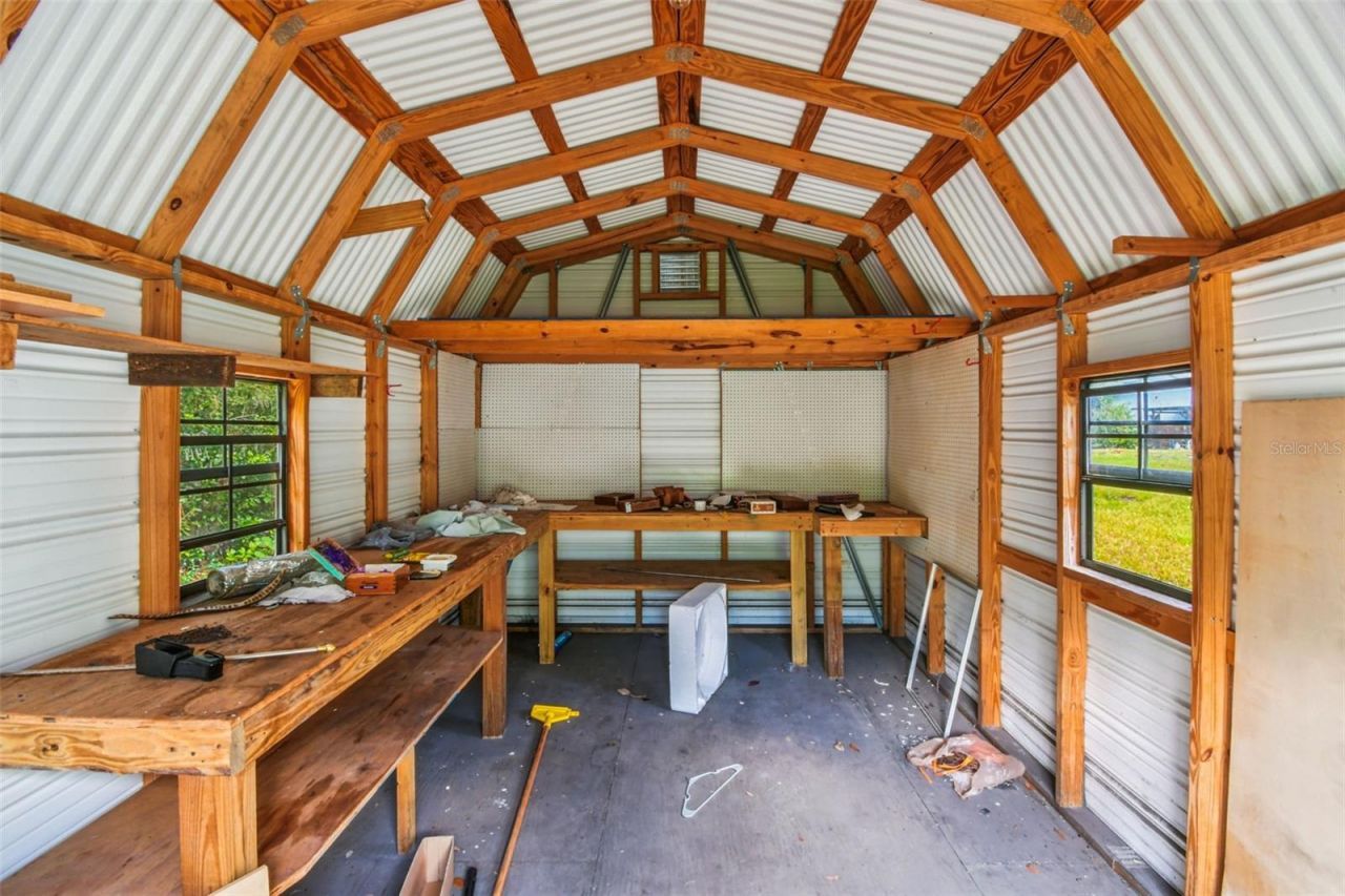 2513 N Valrico Road, Seffner, FL 33584 Photo