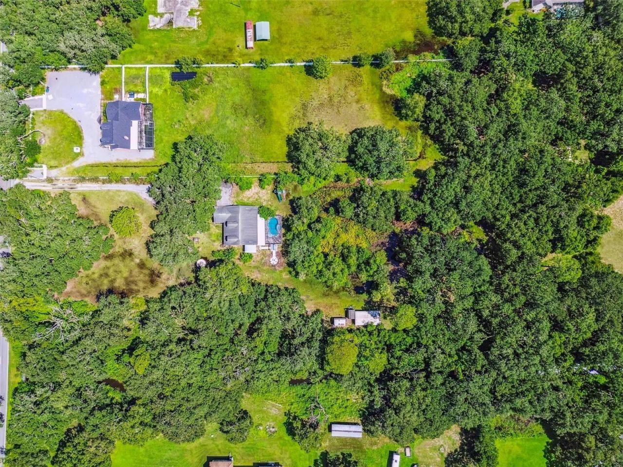 2513 N Valrico Road, Seffner, FL 33584 Photo