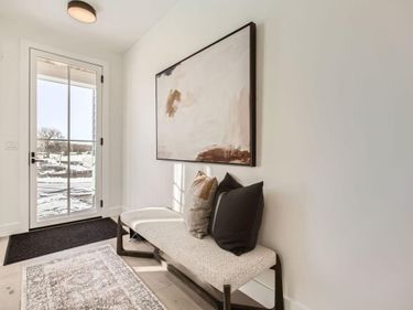 5615 Buffington Lane, Shorewood, MN 55331