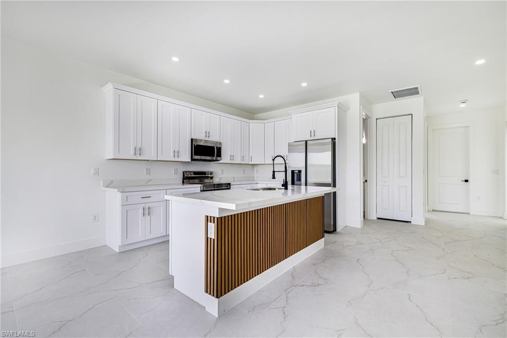 2406 Hightower Ave S, Lehigh Acres, FL 33973 Photo