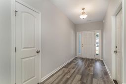 134 Double Pond Dr photo 4