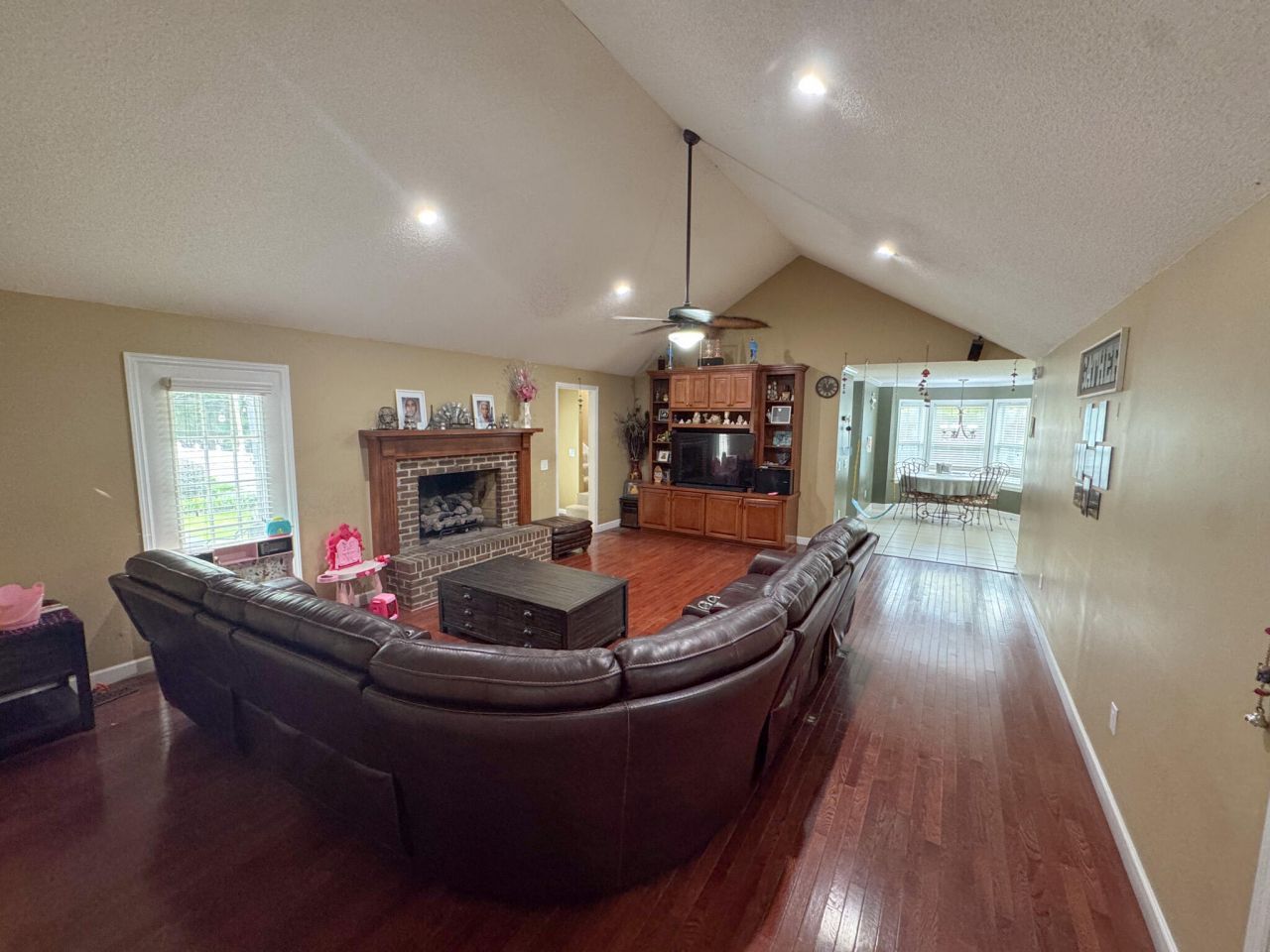 110 Woodland Avenue Photo 10