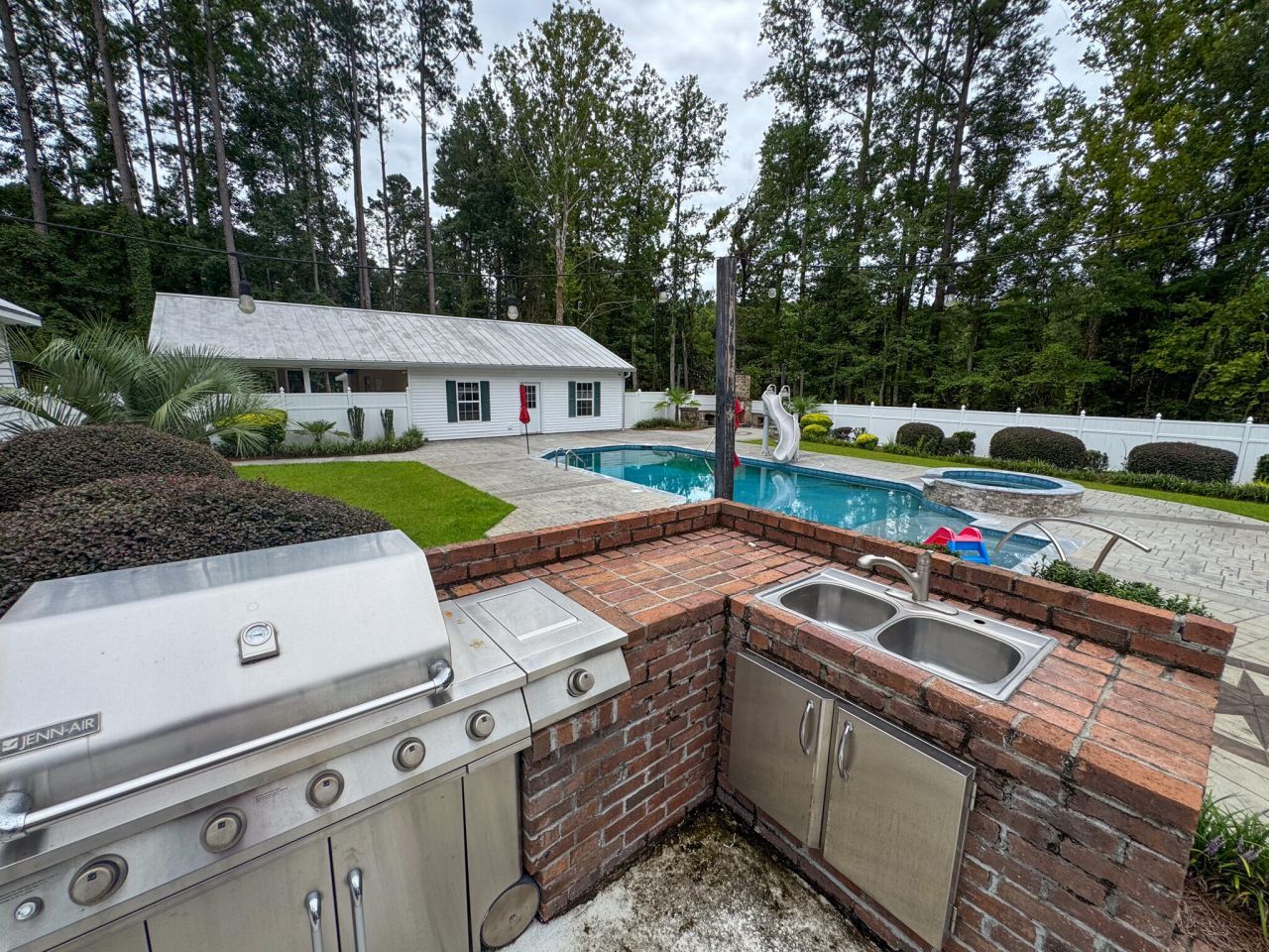 110 Woodland Avenue Photo 60