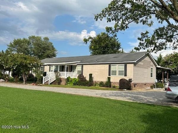 811 Low Ground Road, Enfield, NC 27823