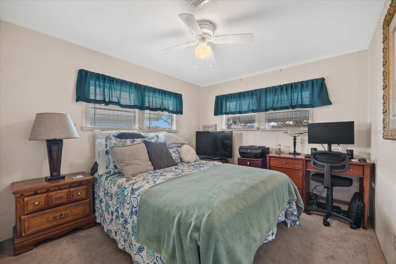 404 49th Avenue Drive W, Bradenton, FL 34207 Photo