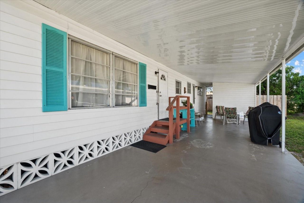 404 49th Avenue Drive W, Bradenton, FL 34207 Photo