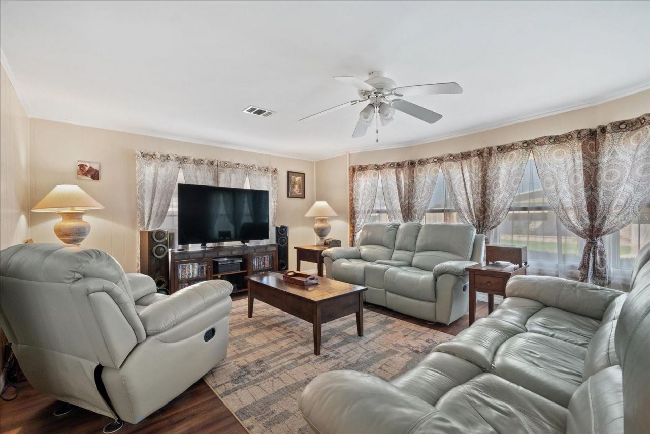 404 49th Avenue Drive W, Bradenton, FL 34207 Photo