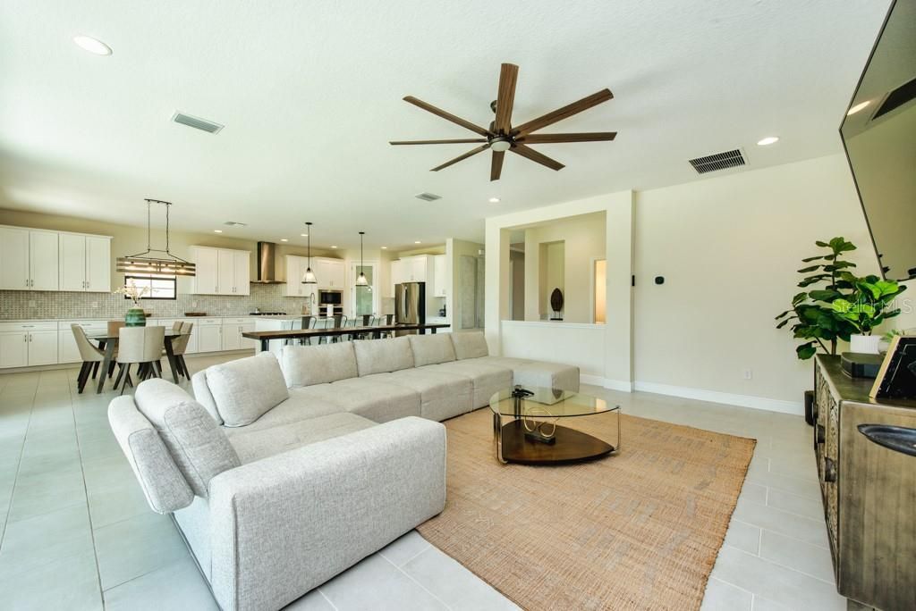 14529 Woodland Spur Drive, Lithia, FL 33547 Photo