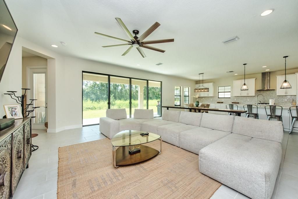 14529 Woodland Spur Drive, Lithia, FL 33547 Photo