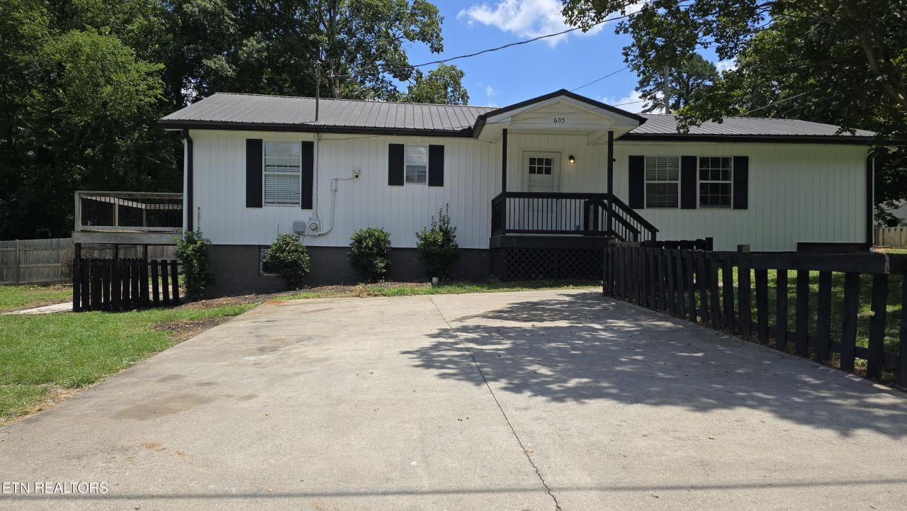 605 Guille St, Athens, TN 37303 Main Photo