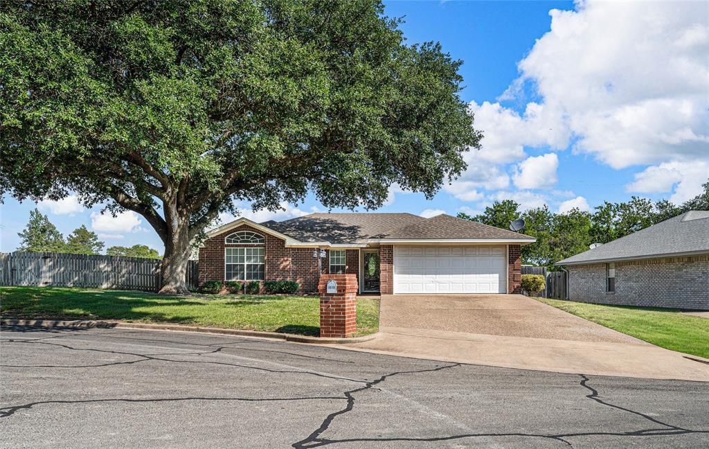 9519 Reno Drive, Waco, TX 76712 Main Photo