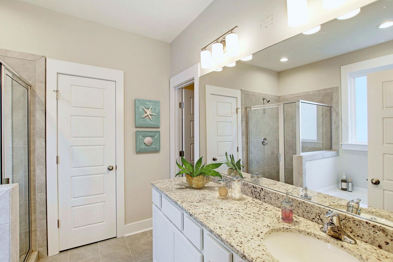 1000 Connor Court Photo 8