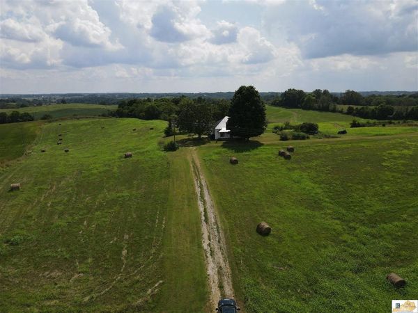 213 Coral Hill Halfway Road, Glasgow, KY 42141