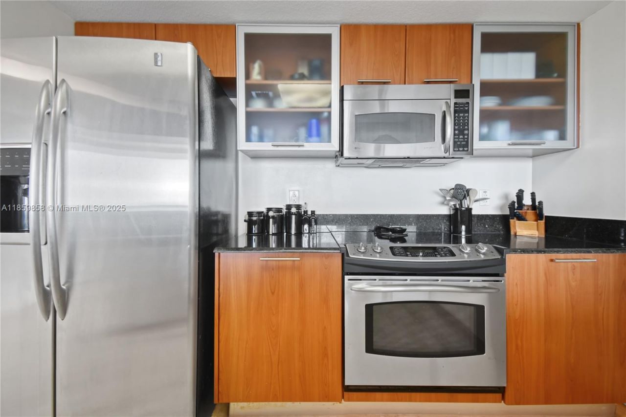 1800 N Bayshore Dr, Unit 509, Miami, FL 33132 Photo