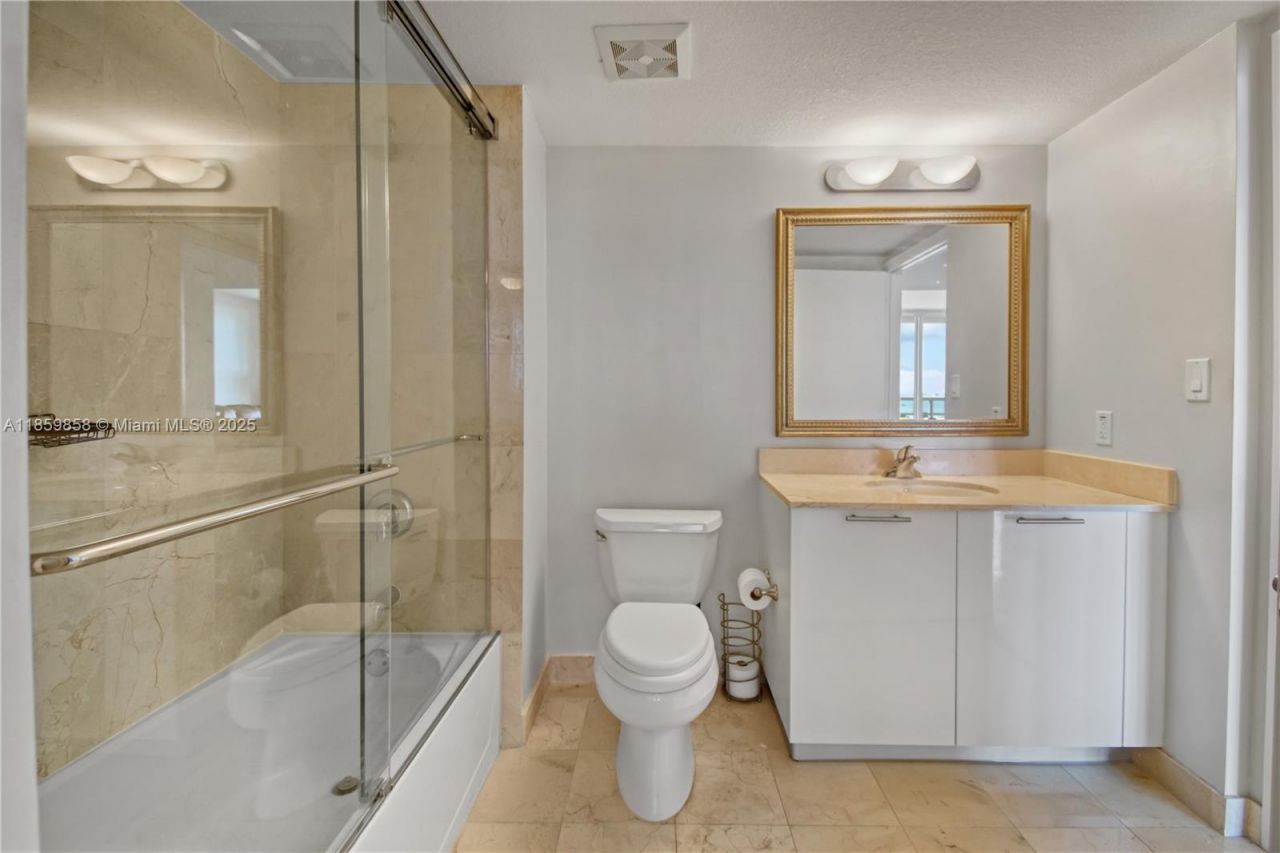 1800 N Bayshore Dr, Unit 509, Miami, FL 33132 Photo