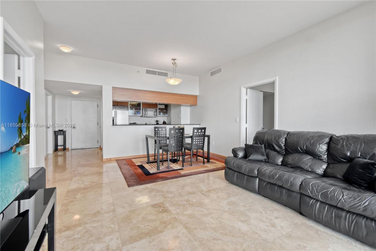1800 N Bayshore Dr, Unit 509, Miami, FL 33132 Photo