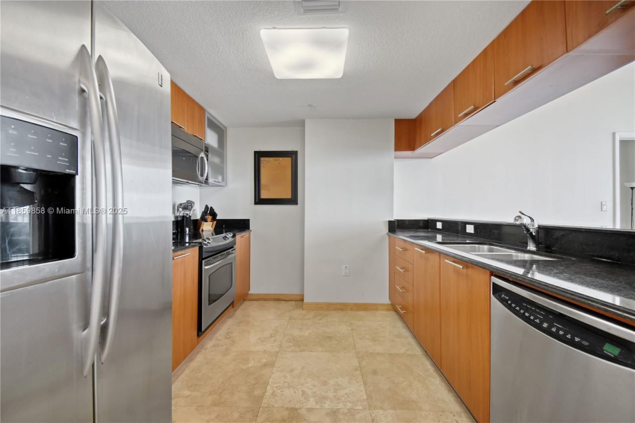 1800 N Bayshore Dr, Unit 509, Miami, FL 33132 Photo