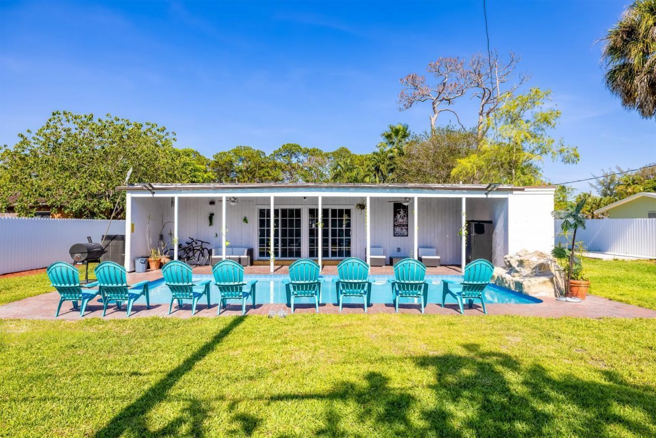 439 Forest Estate Drive, West Palm Beach, FL 33415 Photo