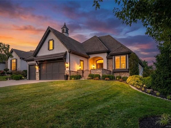 114 Wolsey Bridge Parkway, Loch Lloyd, MO 64012